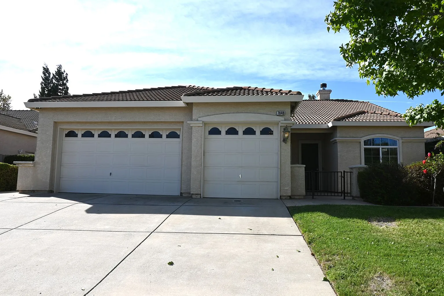 7840 Inkster Way photo 1