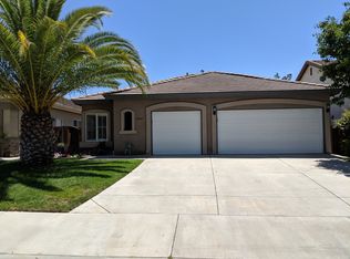 27443 Sierra Madre Dr, Murrieta, CA 92563