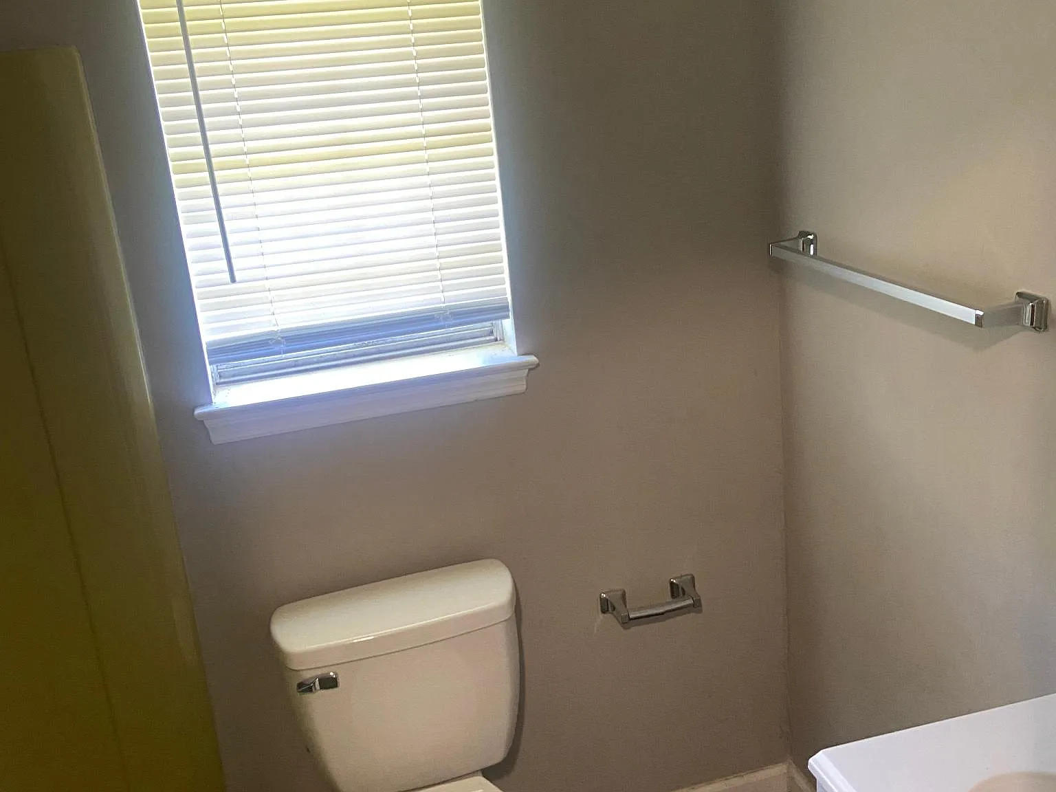 2 bed, 850 sqft, $975 — Photo 4