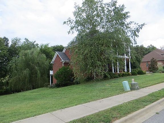 3rd image of 2026 Baldwin Pl