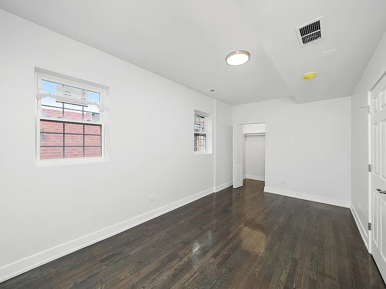 1010 S Mason Ave — Photo 13