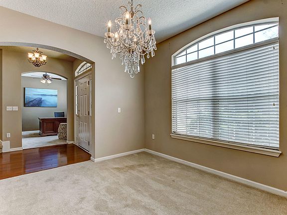 5th image of 2704 Caldar Ct