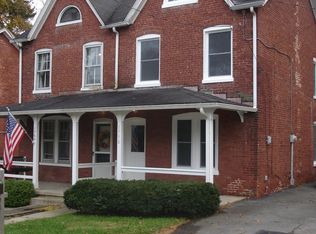 1758 Eden Rd, Lancaster, PA 17601