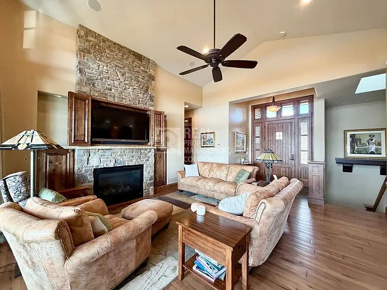 8717 Eagle Moon Way — Photo 5