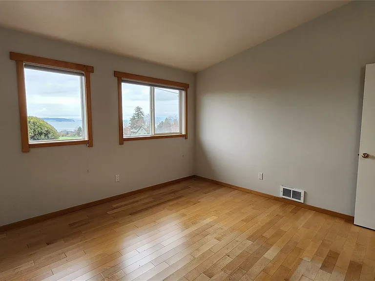 825 Brokaw Rd — Photo 12