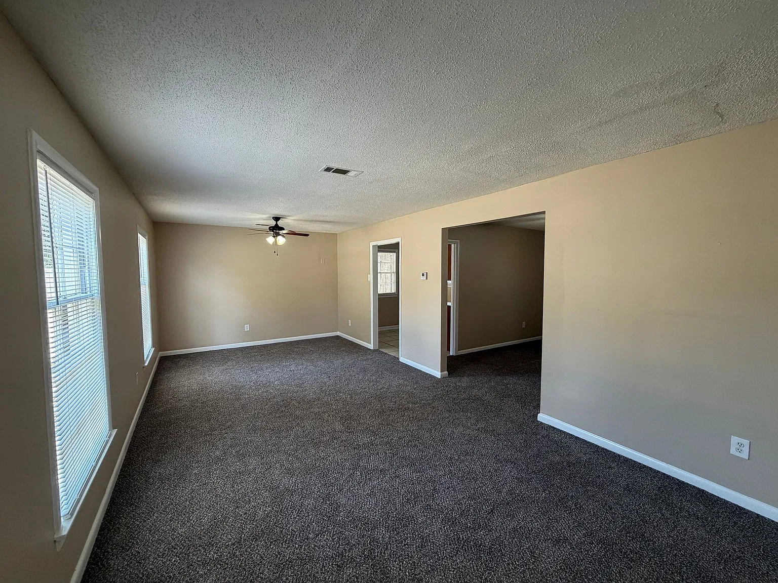 3210 Boxdale St — Photo 2