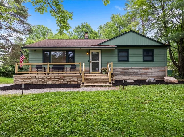 13603 Janell Dr, Columbia Station, OH 44028