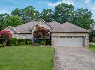 2018 Sawgrass Dr, Little Rock, AR 72212
