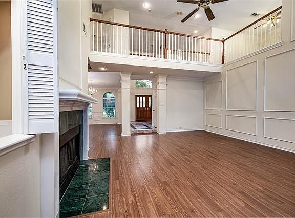 2nd image of 1928 Uplands Dr