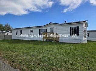 118 E St, Pittsfield, ME 04967