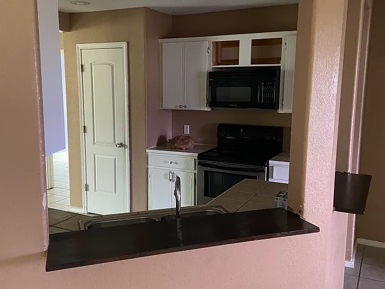 204 Bowers St — Photo 15