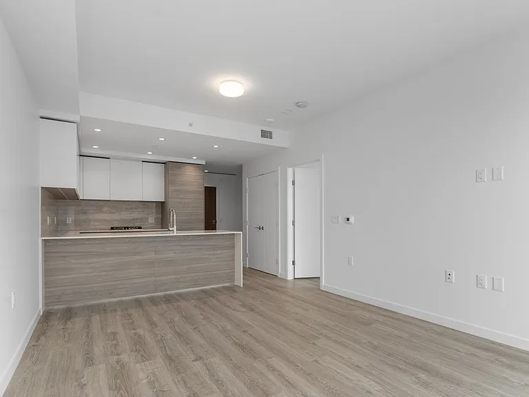 660 Quayside Dr #1405 — Photo 8