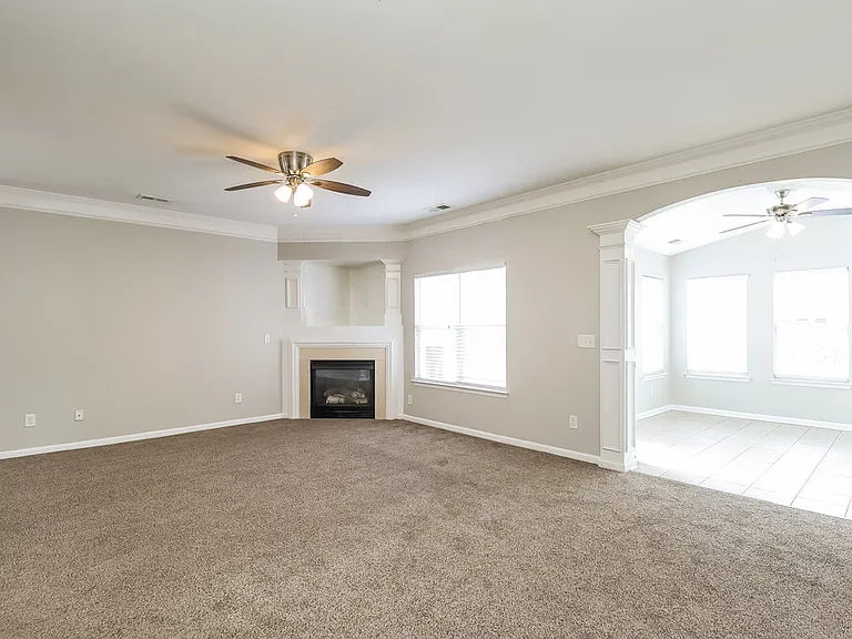 620 Wrayhill Dr — Photo 10