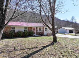 314 Cave Springs Rd, Rogersville, TN 37857