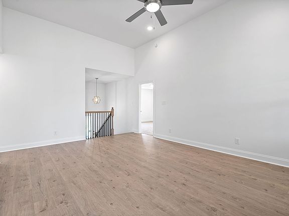 5th image of 1216 Elizabeth Ln Lot 123