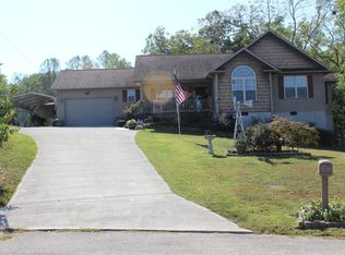103 Bertha Ln, Jacksboro, TN 37757