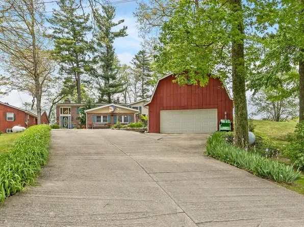 875 Bruce Dr, Middleville, MI 49333