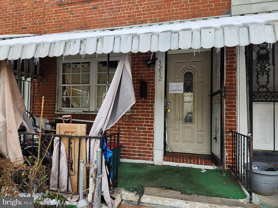 2nd image of 3232 Lohrs Ln