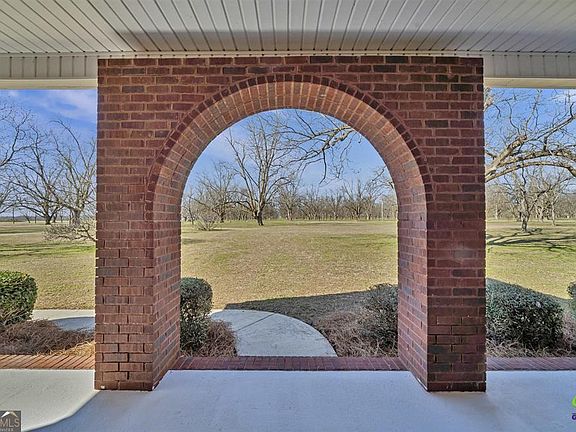 4th image of 706 Orr Rd