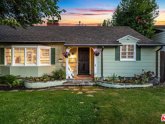 3rd image of 11146 Valley Spring Ln