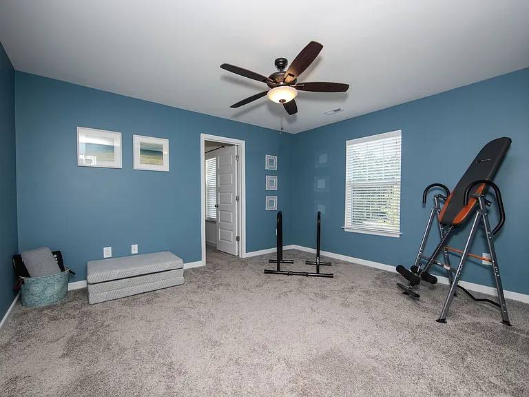11913 James Overlook Ct — Photo 36