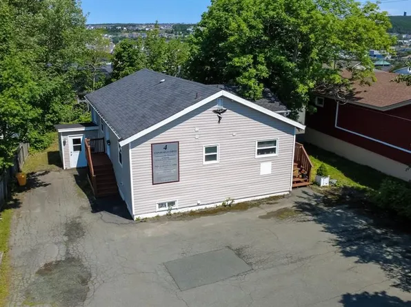 4 Edinburgh Drive, Mount Pearl, NL A1N1E7