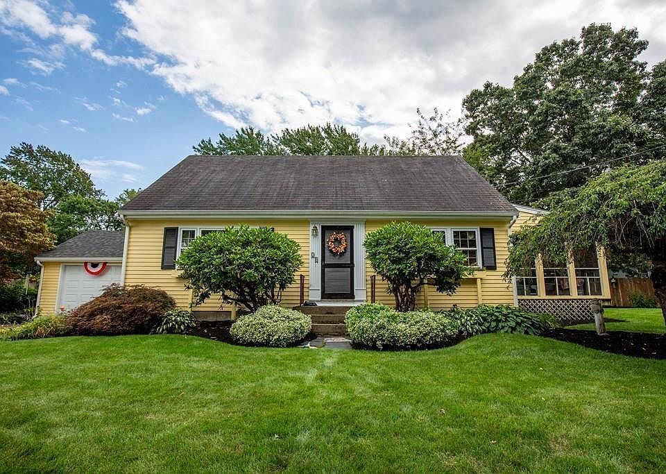 1st image of 28 Meaders Ln