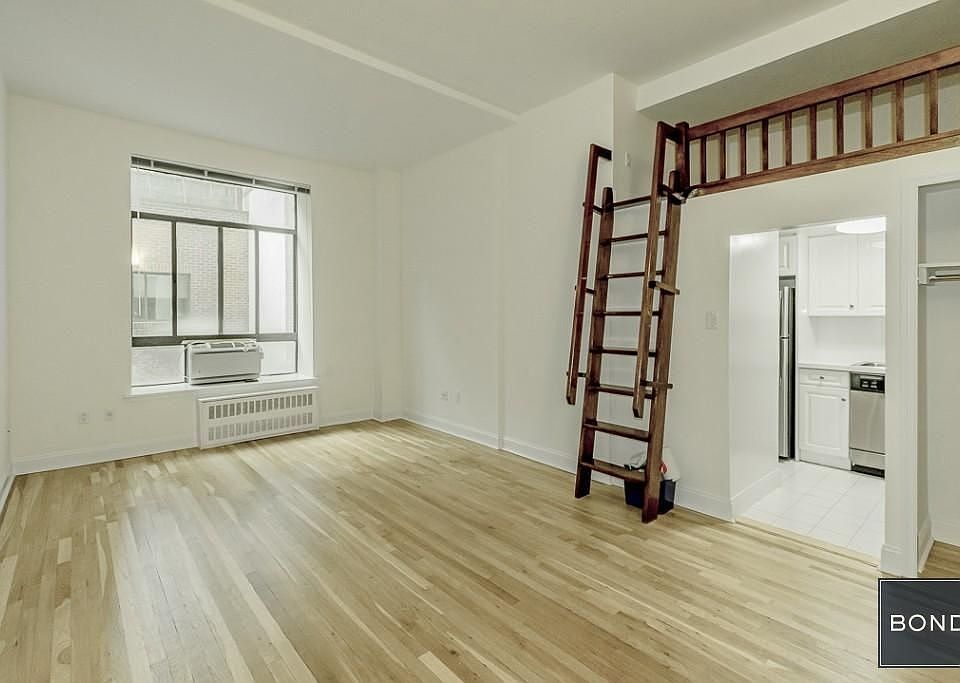 1st image of 1 Astor Pl APT 7L