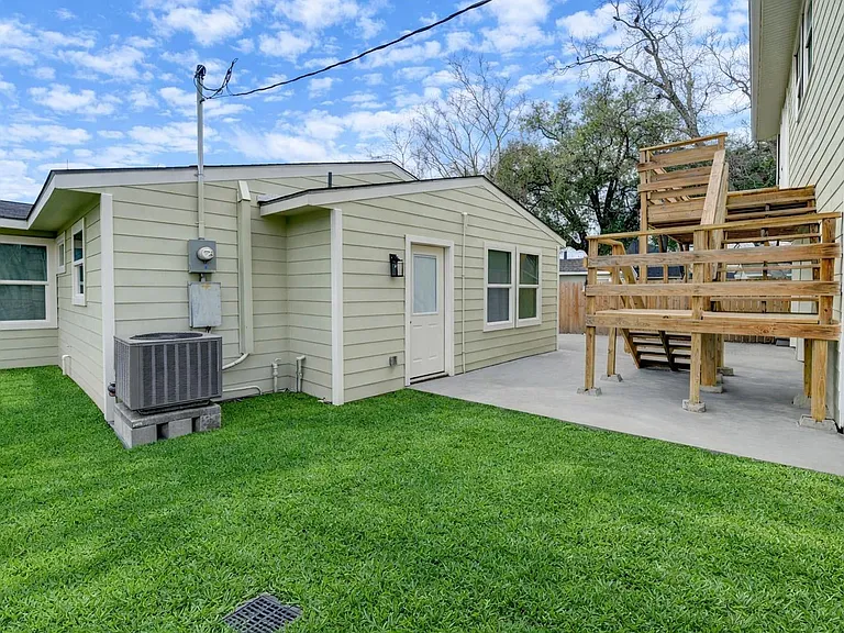 6603 1/2 Narcissus St — Photo 25