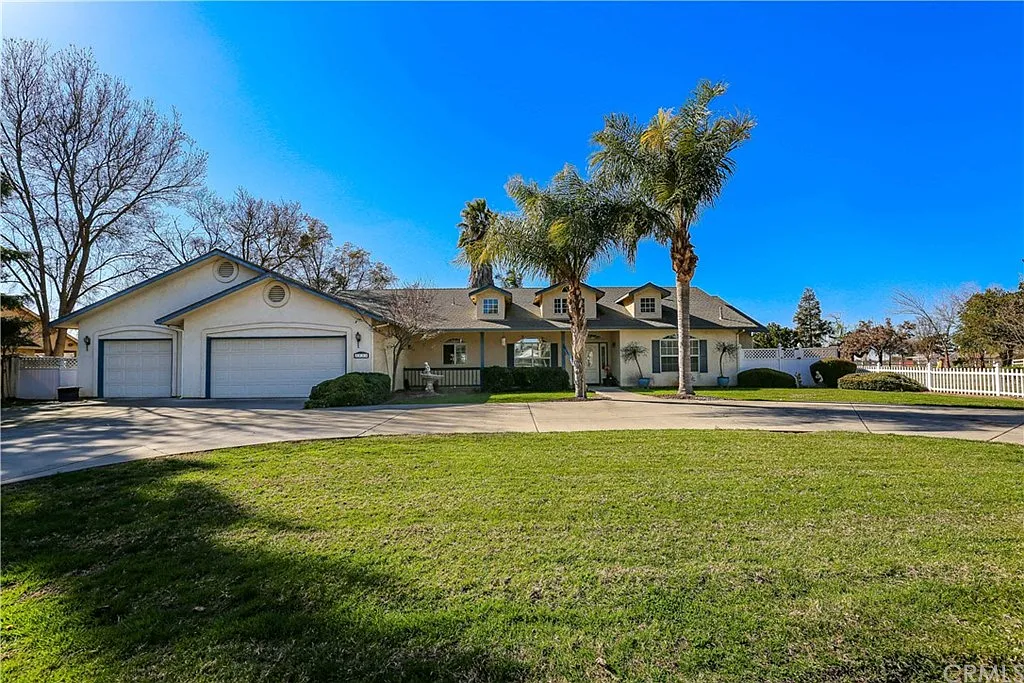 2843 Apple Valley Ct photo 1