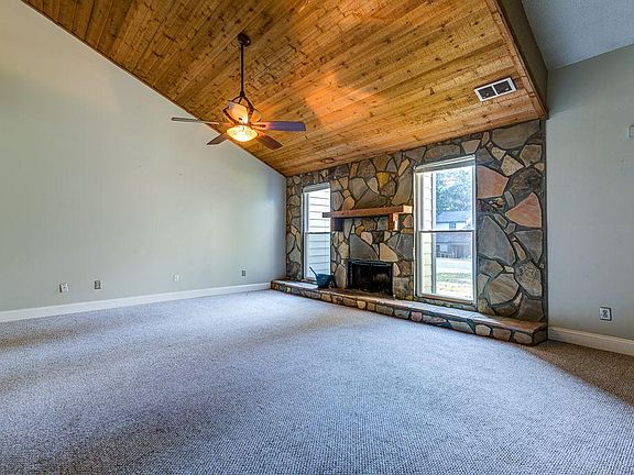 2nd image of 248 Pam Ln