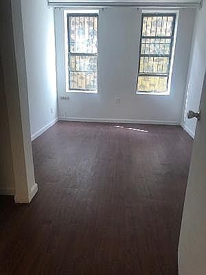 3rd image of 148 Saint James Pl #5