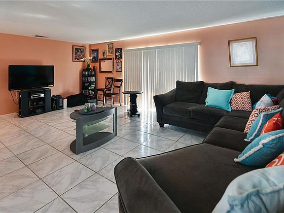 4th image of 5672 Tomoka Dr