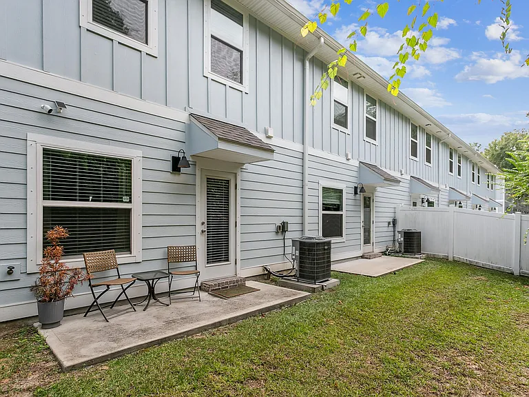 1535 Iroquois Ct — Photo 20