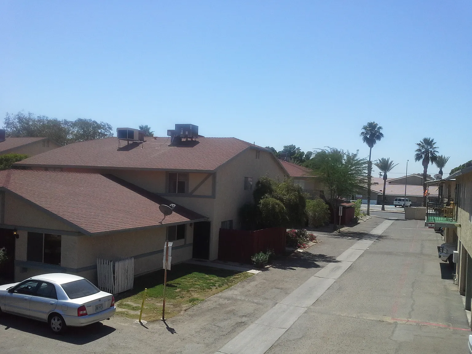 2 bed, 850 sqft, $1,650 — Photo 2