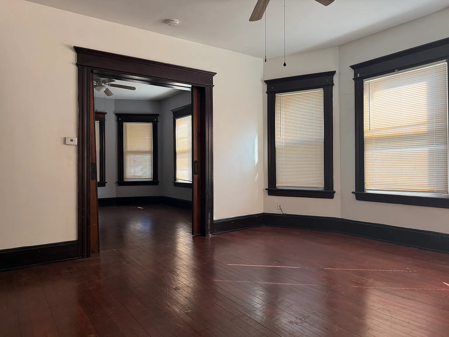 3 bed, 1349 sqft, $1,850 — Photo 2