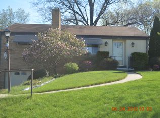 3343 Sylvan Rd, Bethel Park, PA 15102