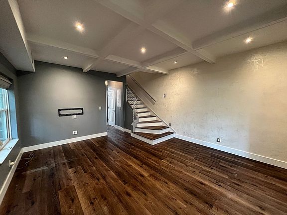 2nd image of 639 NW 1st Ave