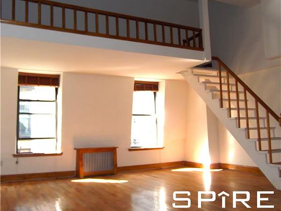 3rd image of 11 W 73rd St #5A