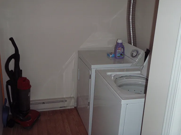 Autumn Ridge Apartment — Photo 19