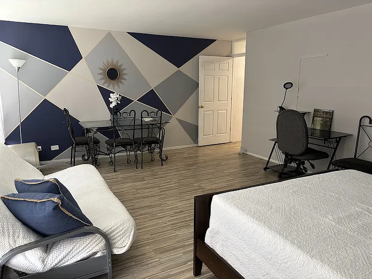 1450 E 55th Pl #927S — Photo 3