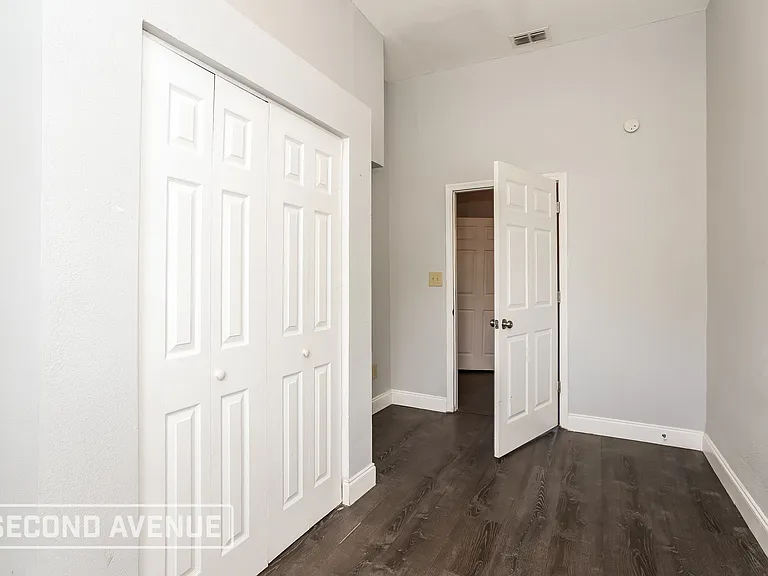 1619 Whitner St — Photo 15