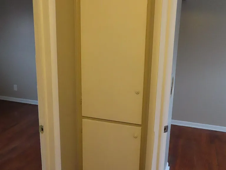 905 N Meadows Ct #C — Photo 29