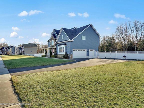 5th image of 1709 Symphony Ln