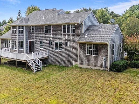 4th image of 68 Delta Dr N