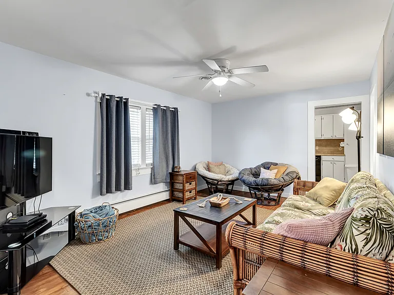 405 Cape Fear Blvd — Photo 11