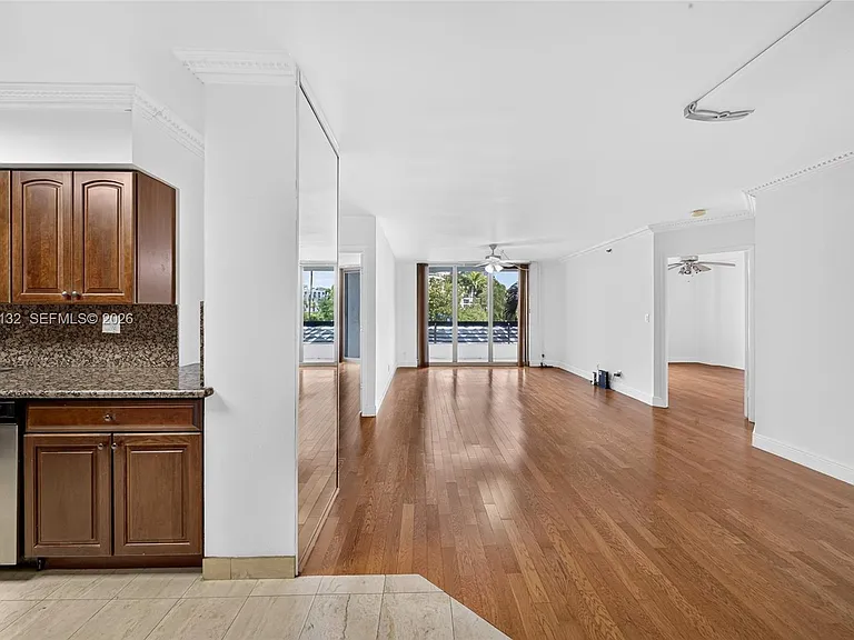 3600 Mystic Pointe Dr #310 — Photo 6