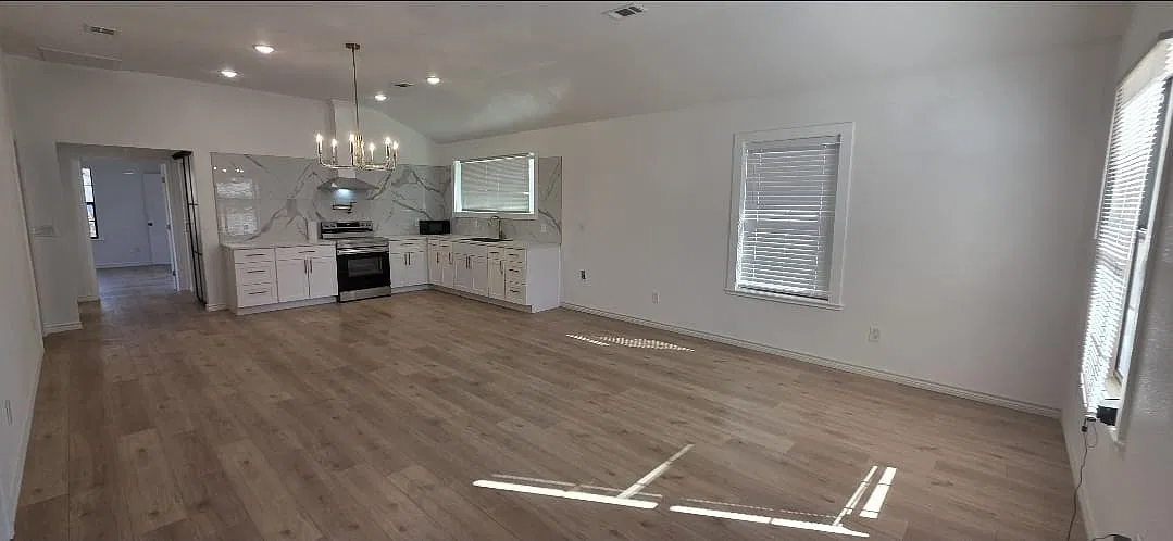 3 bed, 1500 sqft, $1,550 — Photo 4