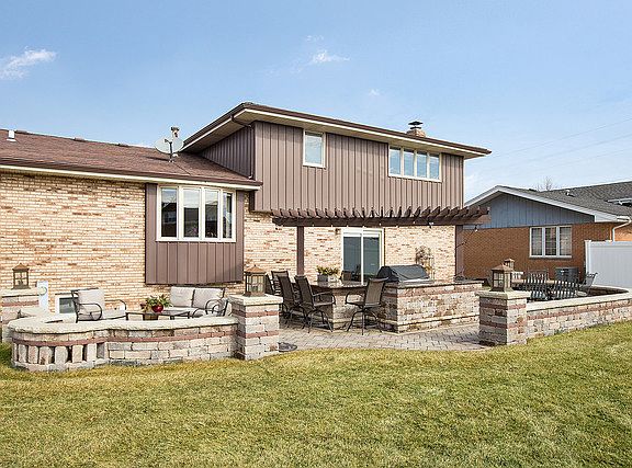 4th image of 13035 W Finch Ct