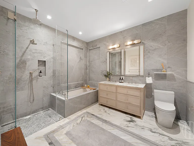 164 W 74th St #PHA — Photo 12